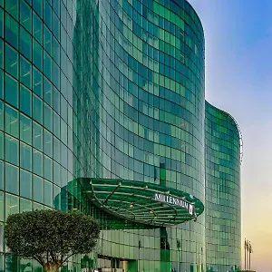 5* Szálloda Millennium Al Rawdah